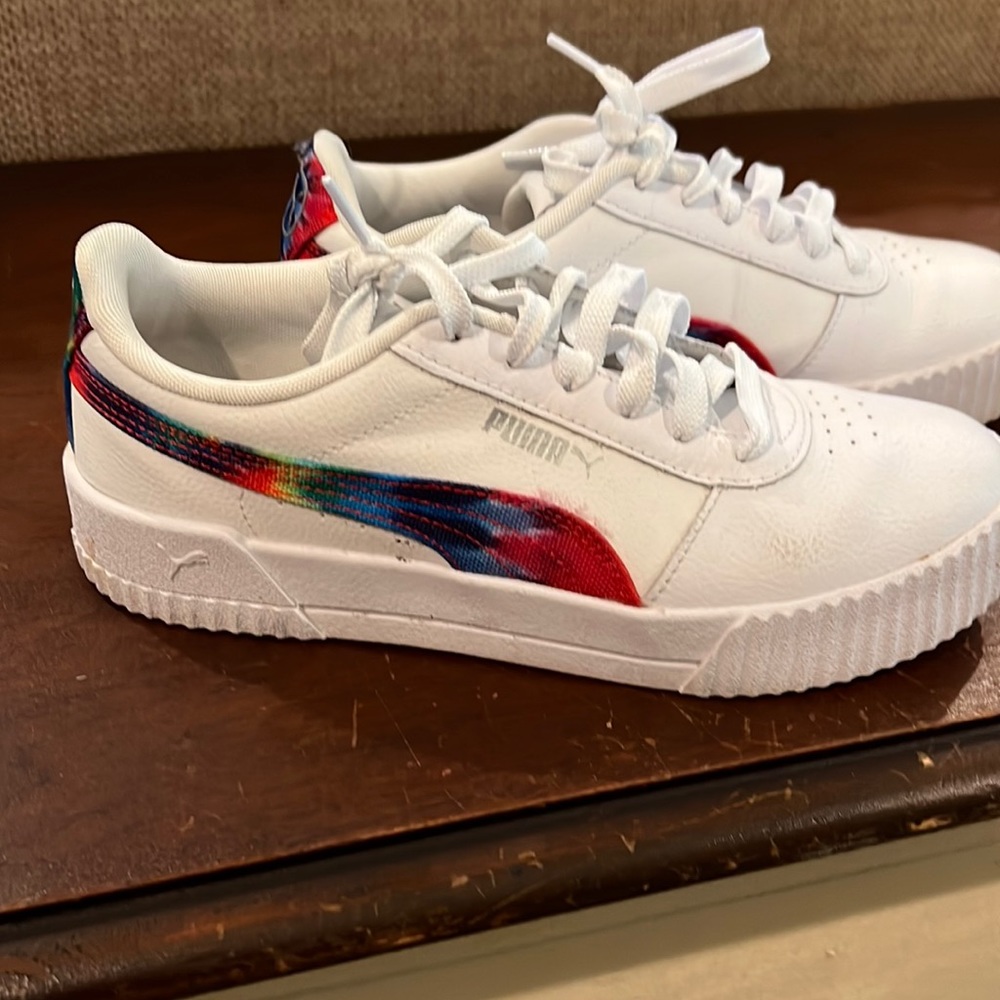 Puma tennis shoes